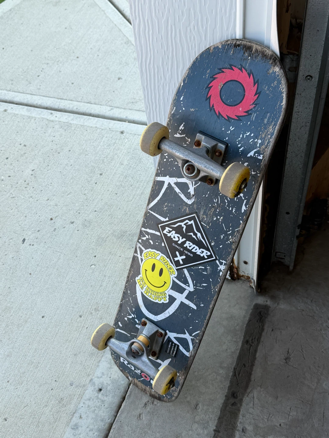 Madd Gear Skateboard - photo 2