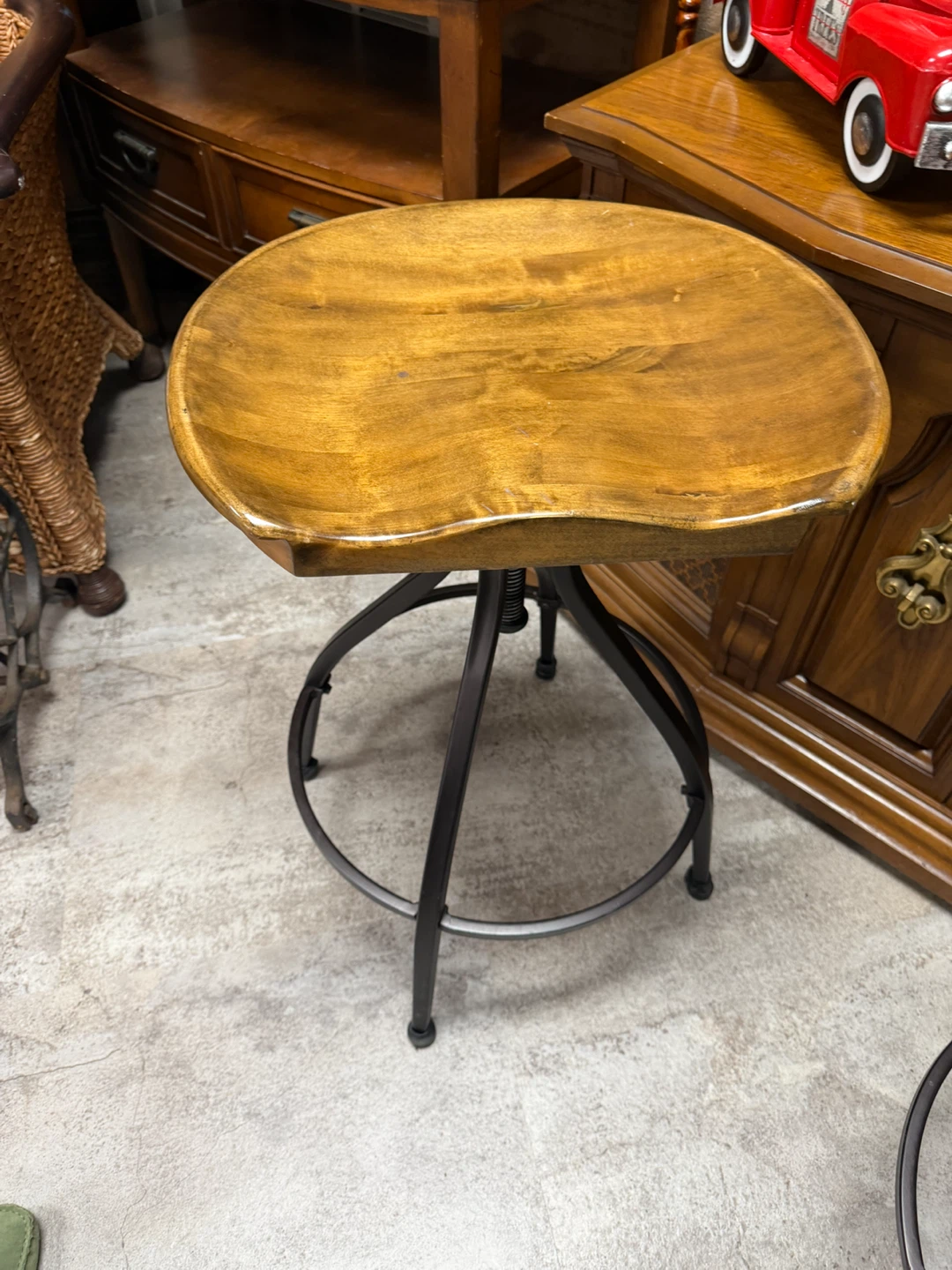 2 ( Heavy Duty) Adjustable Swivel Bar Stools with Wooden Seat - photo 2