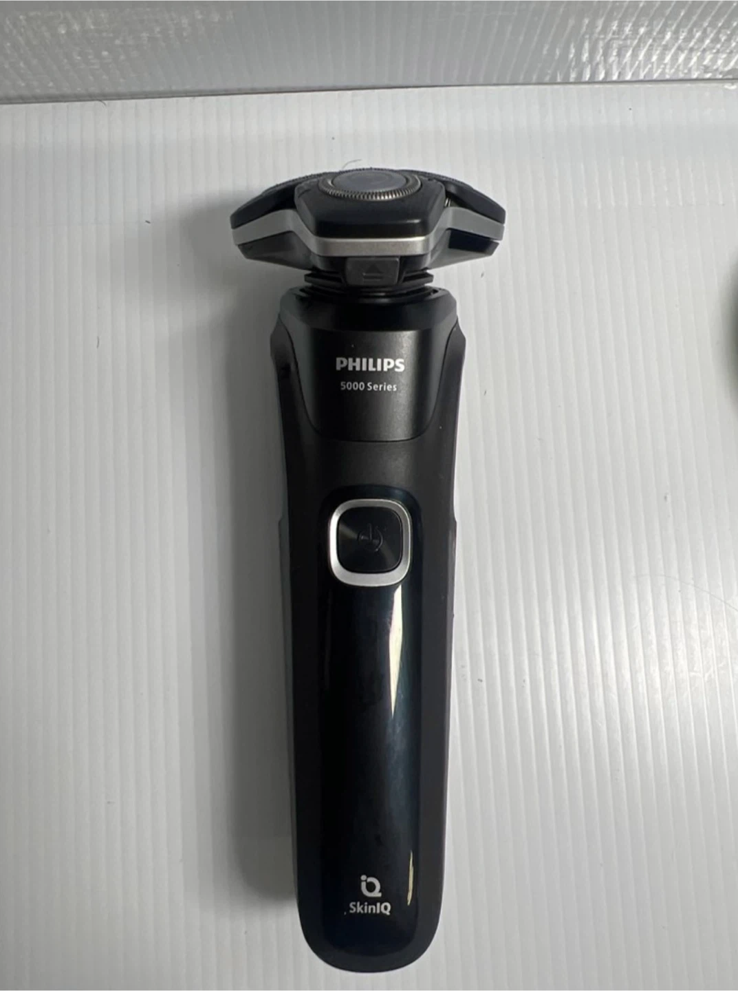Philips Shaver Series 5000, Wet & Dry, Charging Stand - photo 3
