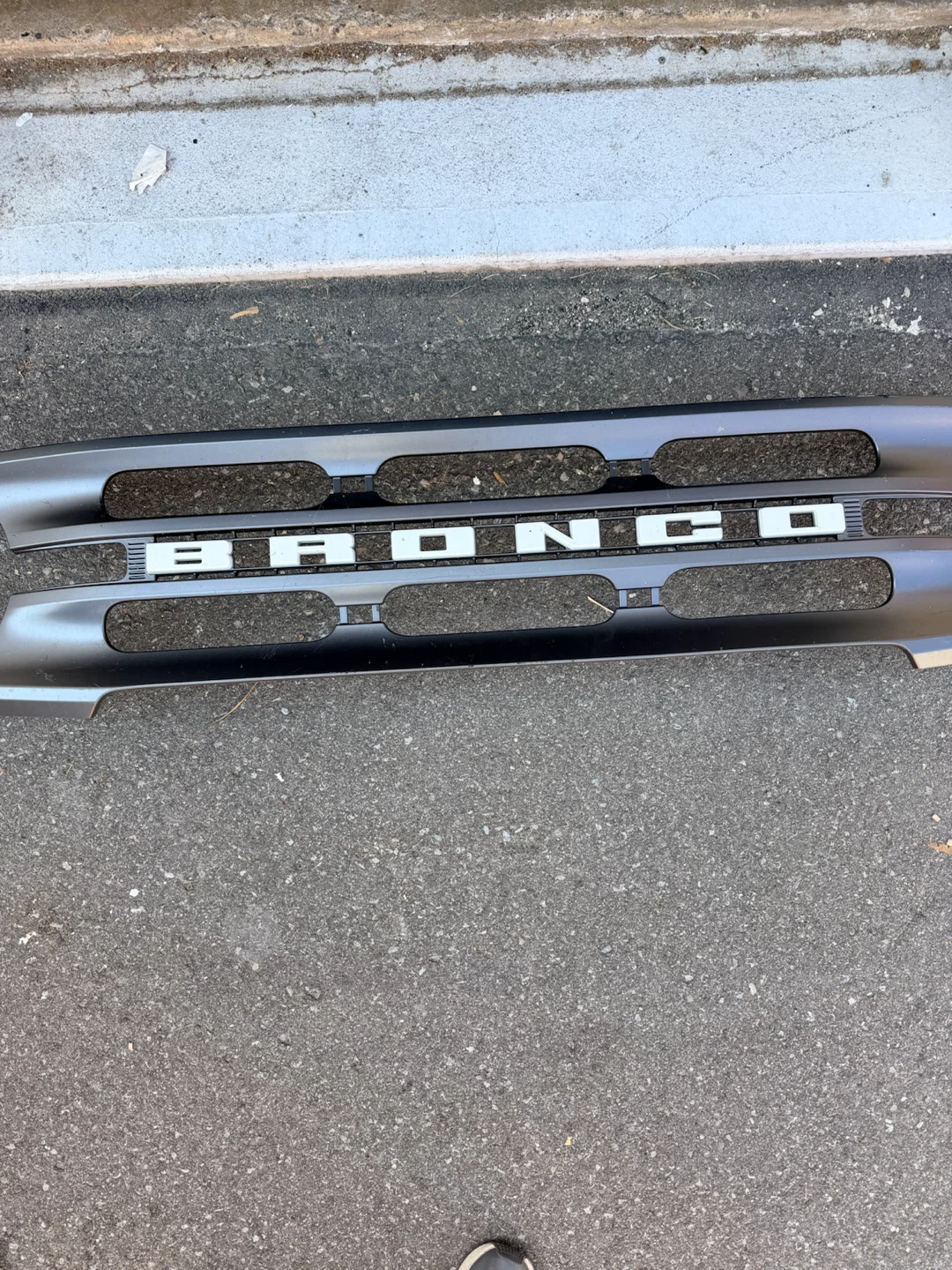 Ford Bronco Front Grille / Grill – OEM – Good Condition