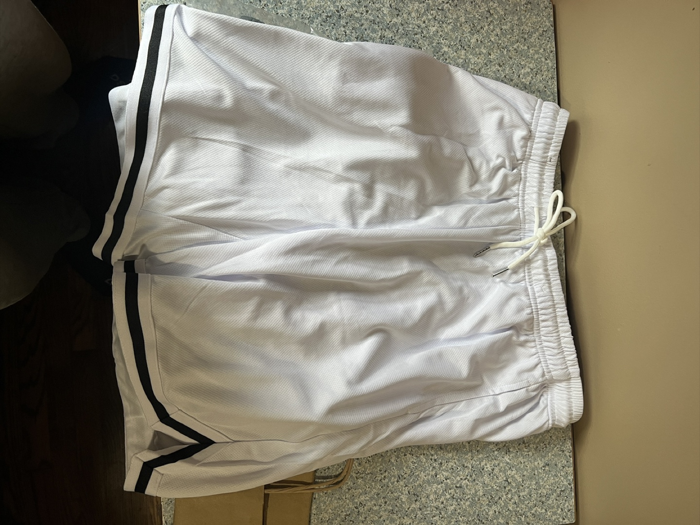 3pc Men’s Basketball Shorts ( SIZE: M) - photo 3