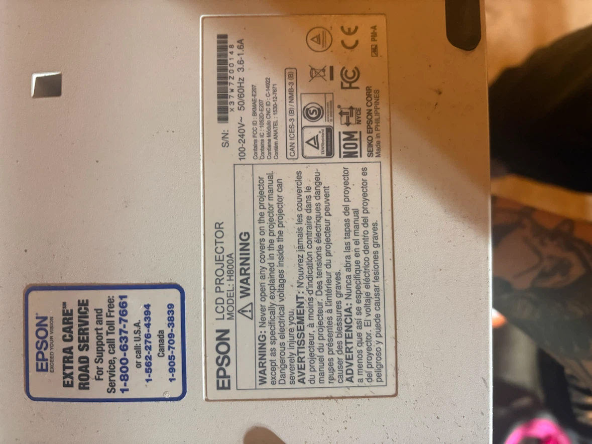 Epson H800A LCD Projector and screen 12 ft - photo 4