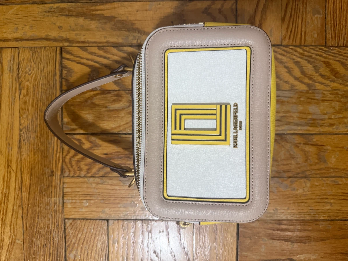 Lot of handbags and backpacks from various brands. - photo 4