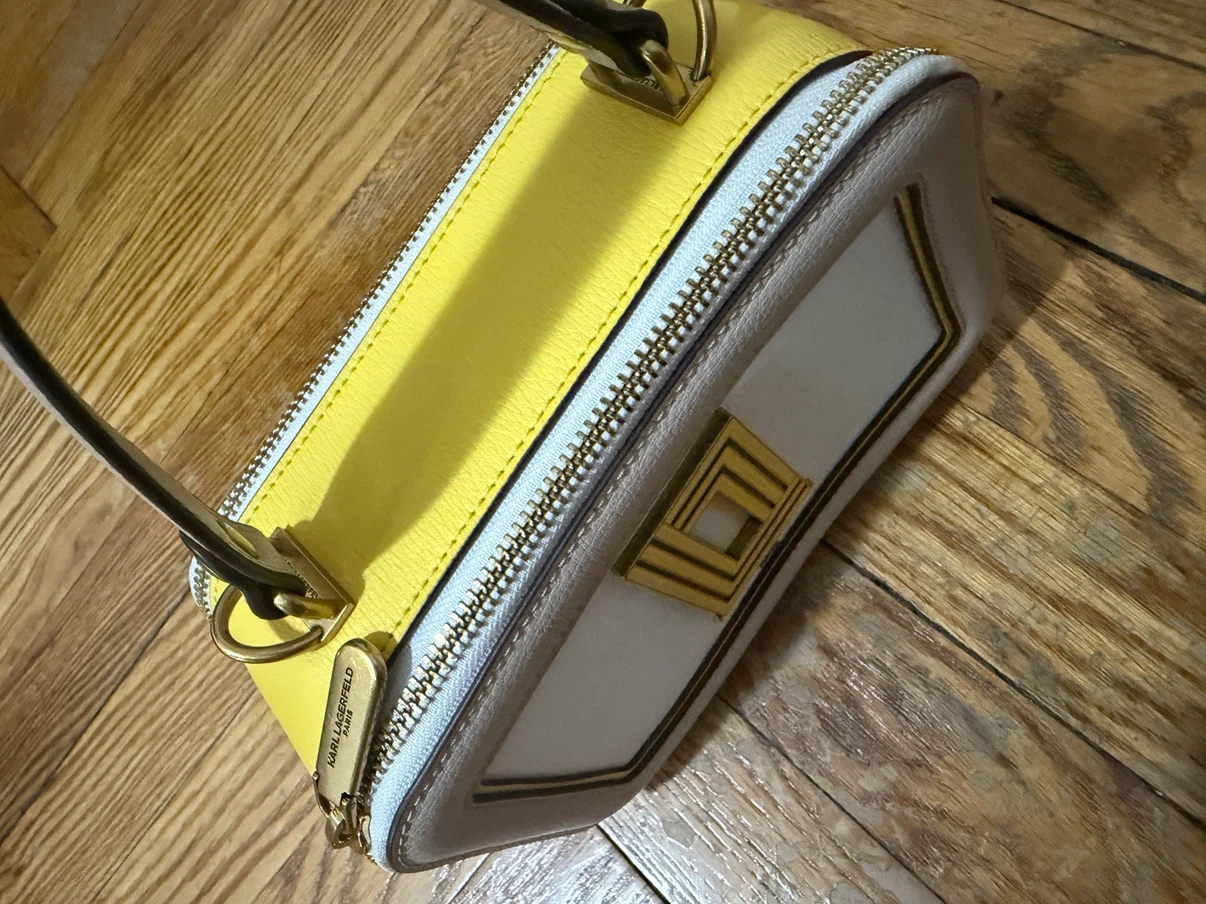 Lot of handbags and backpacks from various brands. - photo 5