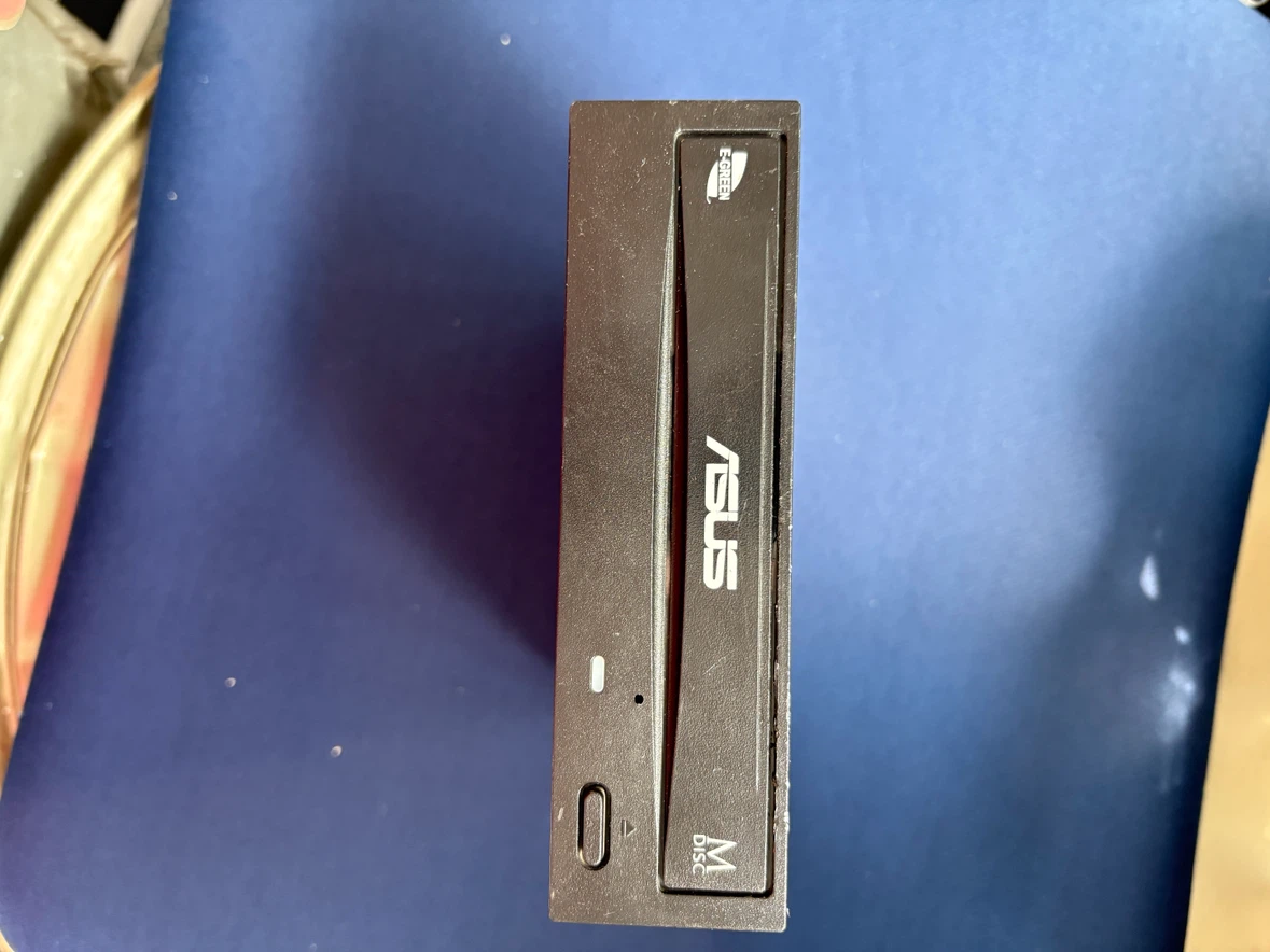 ASUS Super Multi DVD Writer Internal Drive