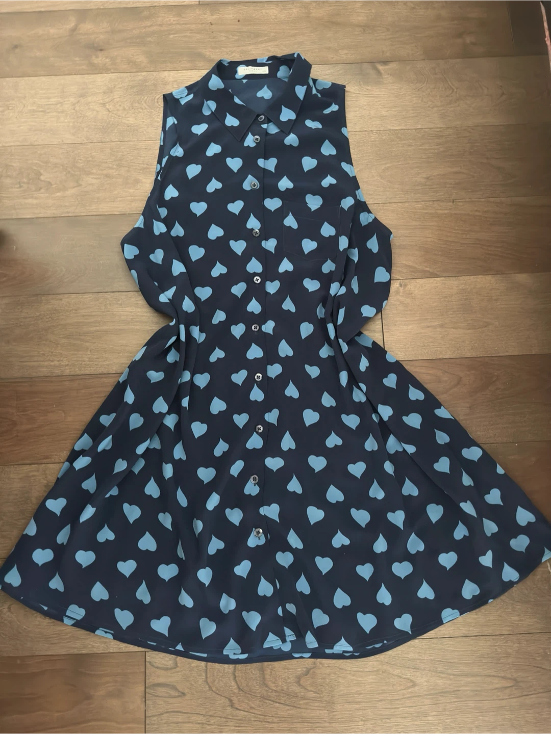 EQUIPMENT FEMME sleeveless heart print shirtdress