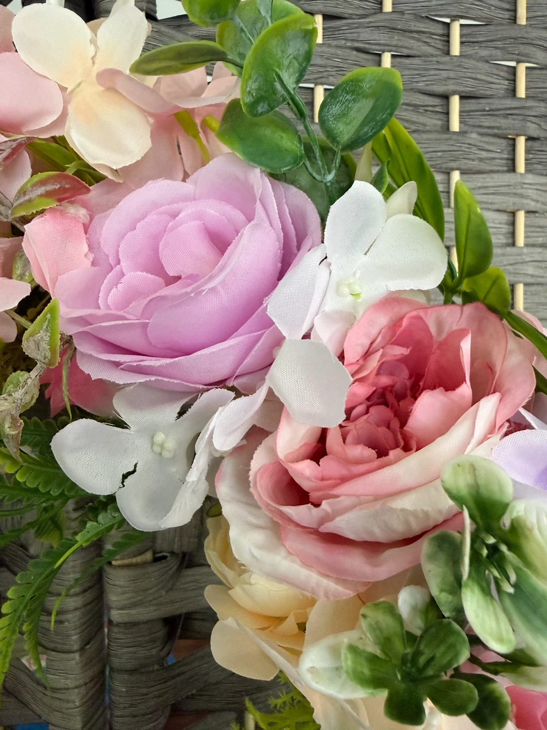 Handcrafted Artificial Flower Wreath - photo 3