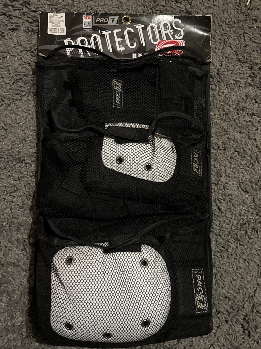 PRO T PROTECTORS Protective Gear Set - photo 2