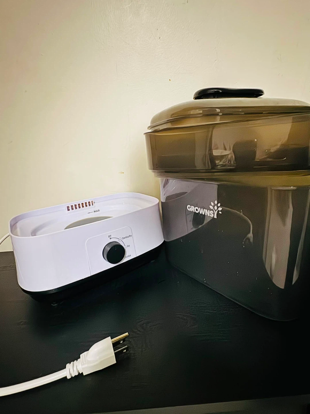 GROWNSY Baby Bottle Sterilizer and Dryer - photo 2