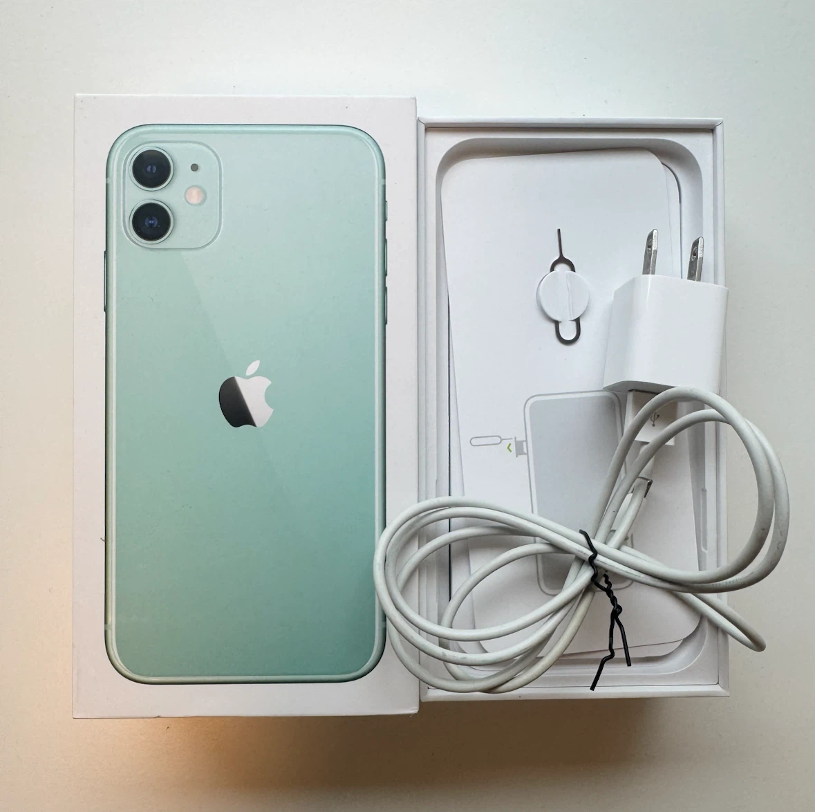 Apple iPhone 11 64GB (Unlocked) - photo 4