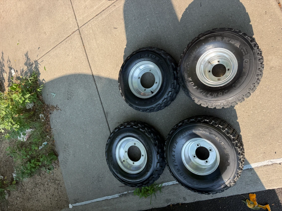 Set of 4 Kenda Tires