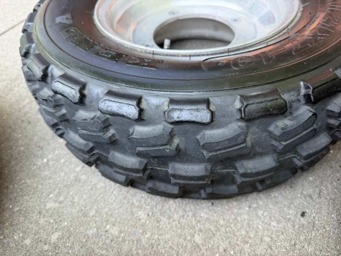 Set of 4 Kenda Tires - photo 2