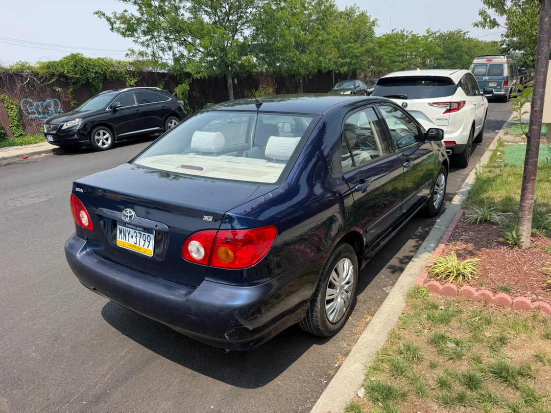 2007 Toyota Corolla LE Sedan