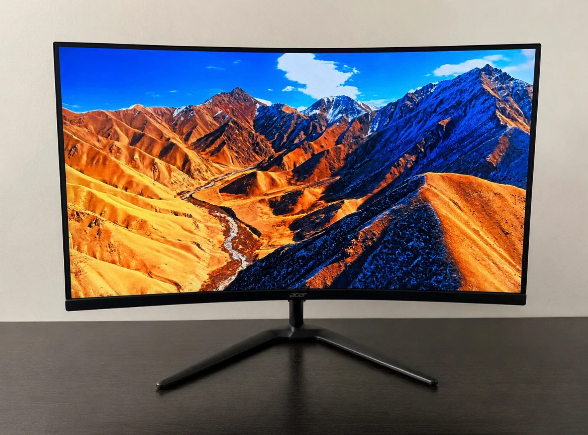 165 Hz 31.5” Acer Curved Gaming Monitor ED320QR