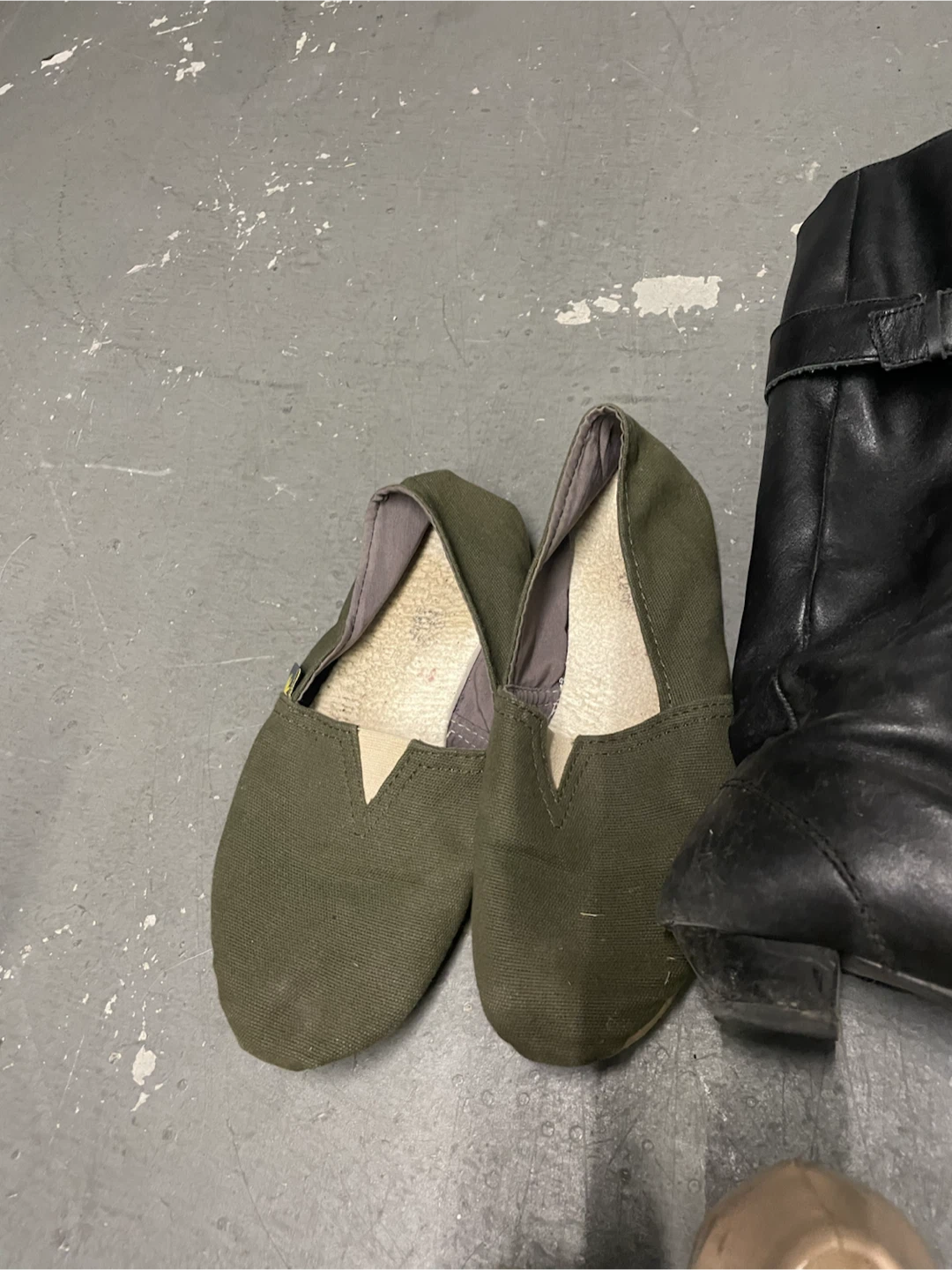 Size 7 Women's Shoes lot - photo 4