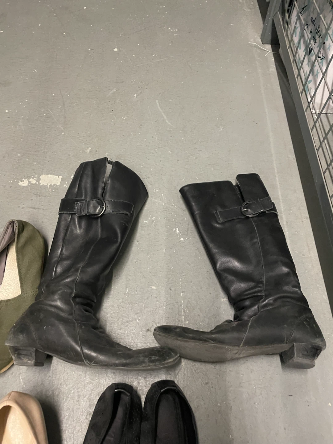 Size 7 Women's Shoes lot - photo 5