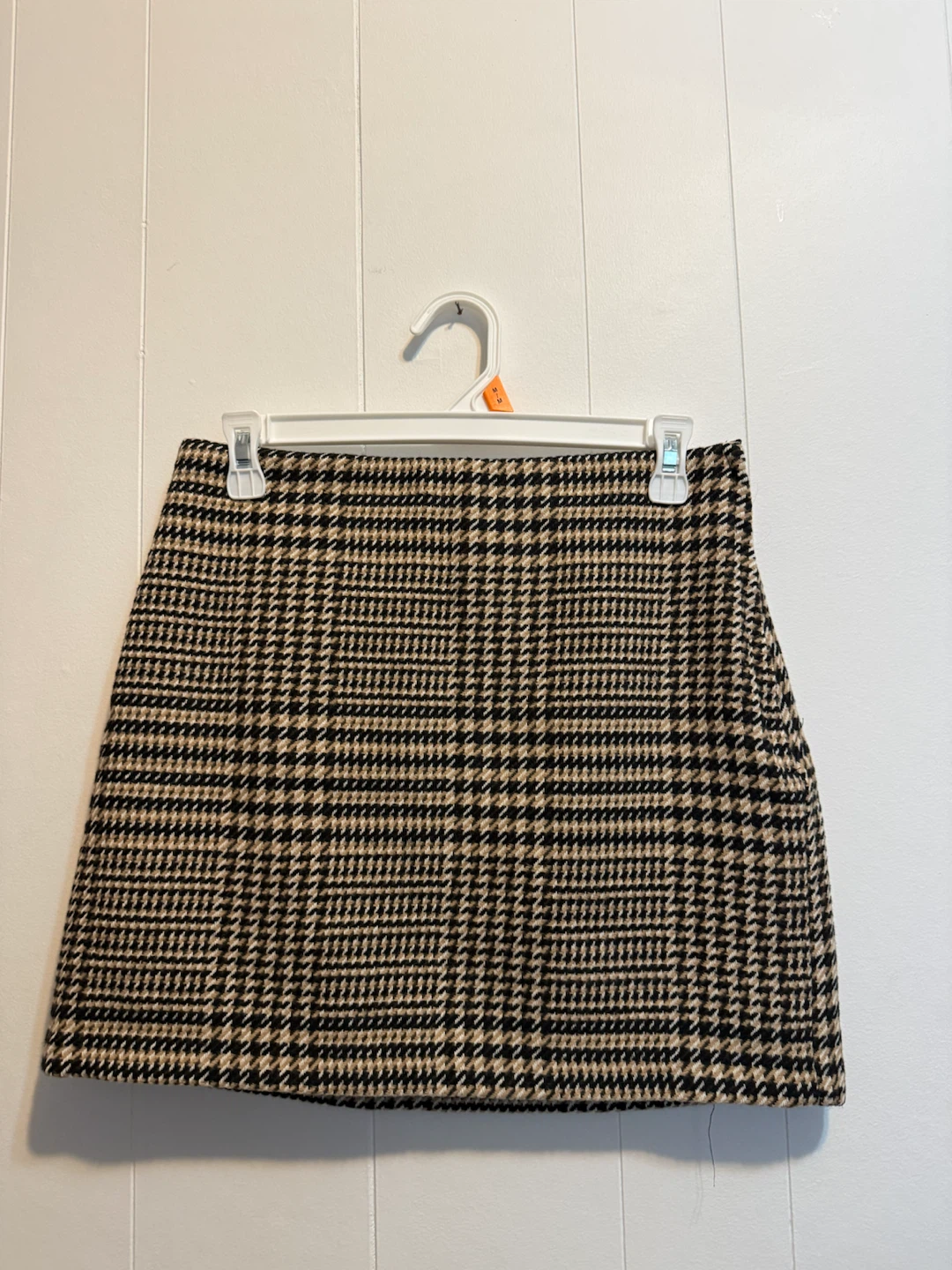 H&M Plaid Mini Skirt - Size 6