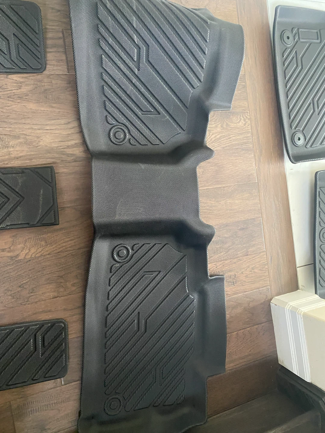 Floor mat fit explorer - photo 3