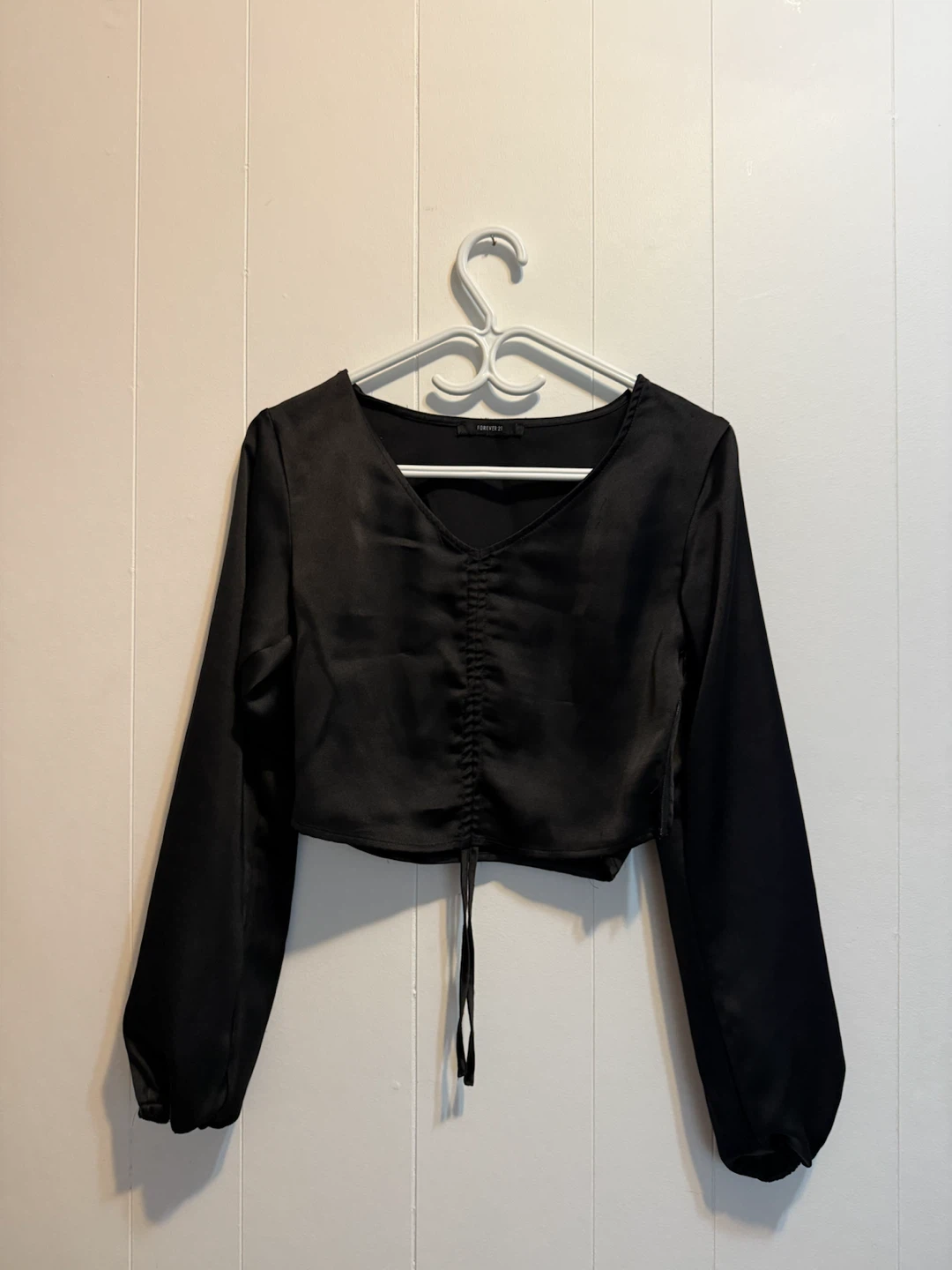 Black Forever 21 Ruched Cropped Top