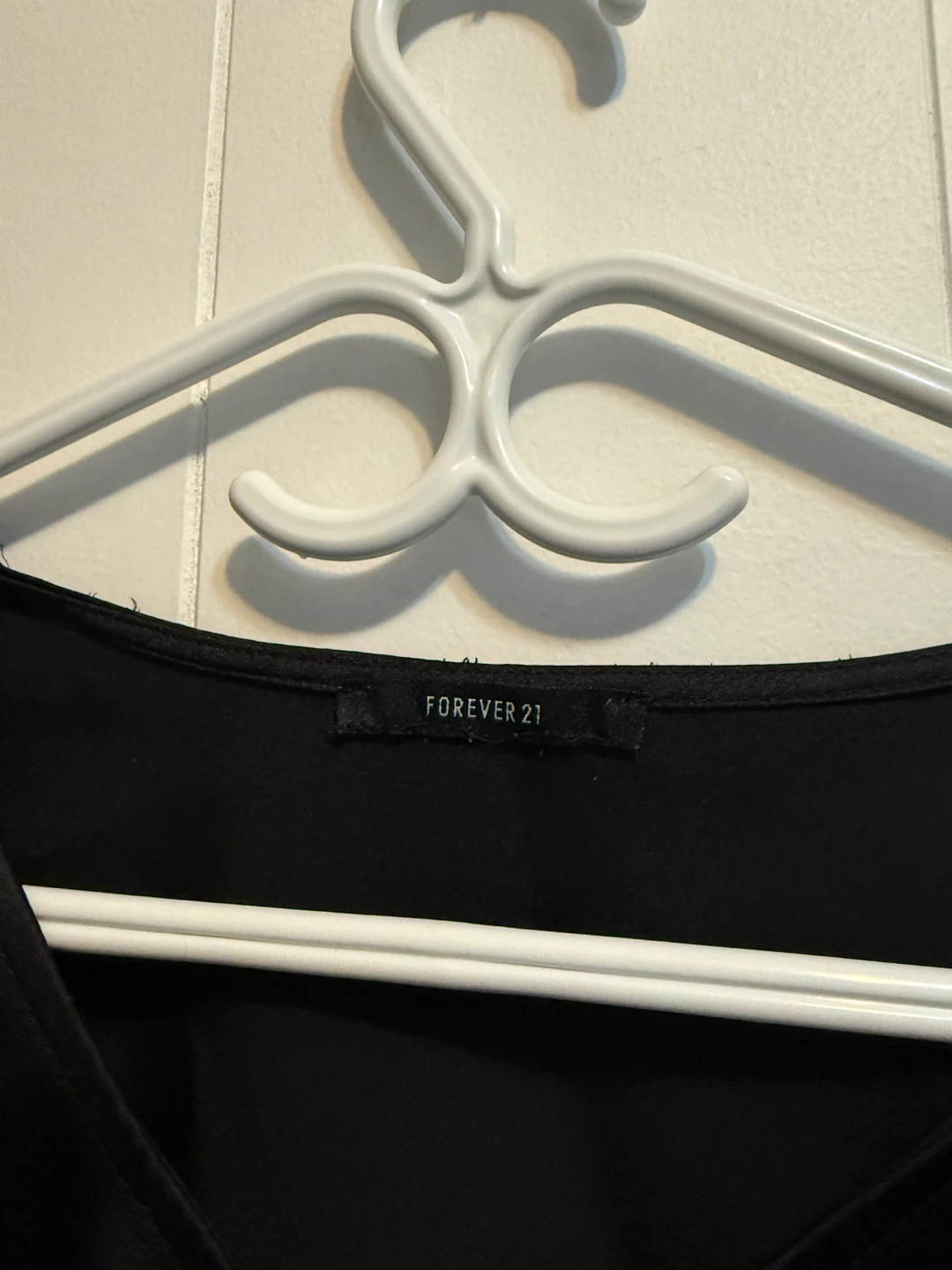 Black Forever 21 Ruched Cropped Top - photo 2