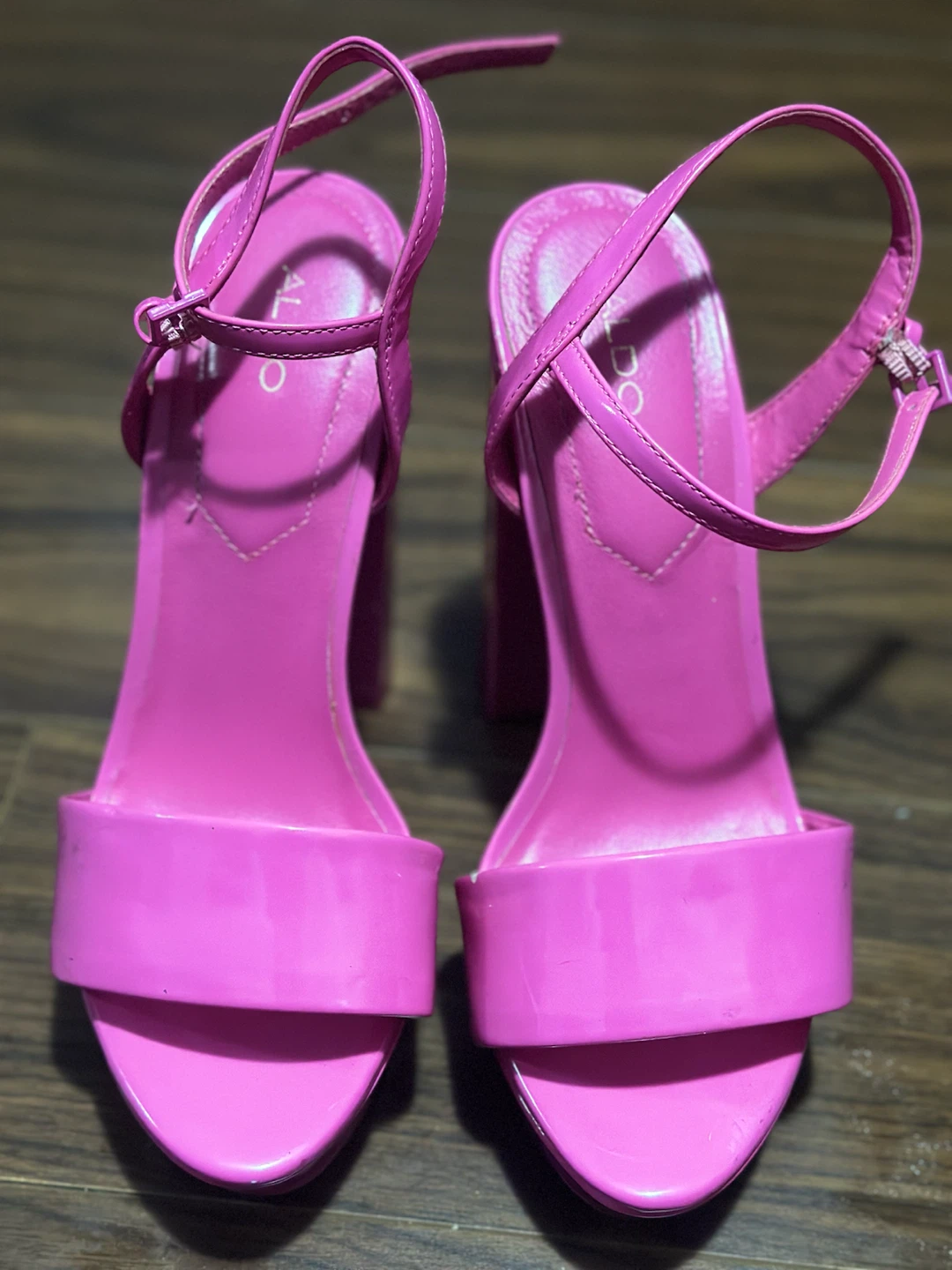 Women footwear sale!! New and preloved!! - photo 4