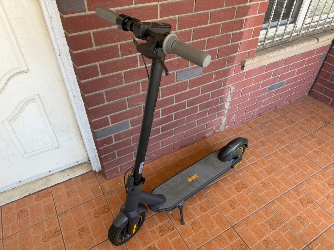 Ninebot Segway G30P Max Electric KickScooter - photo 3
