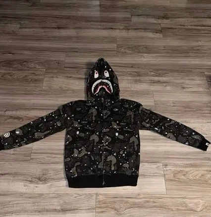 Black bape sweater