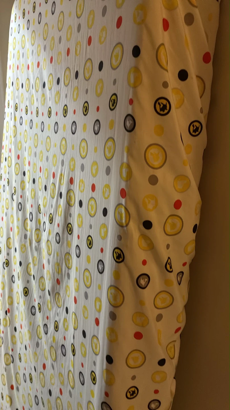 Clean Twin Size Mattress with Fitted Sheet