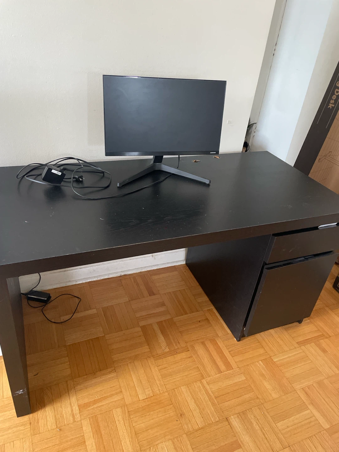 MALM office desk - photo 2