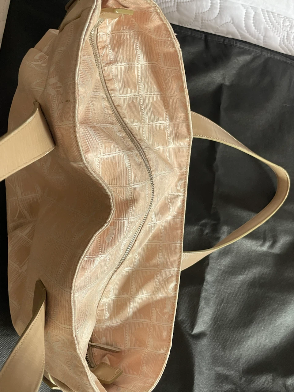 Chanel Pink/Nude Travel Canvas Tote Bag - photo 3