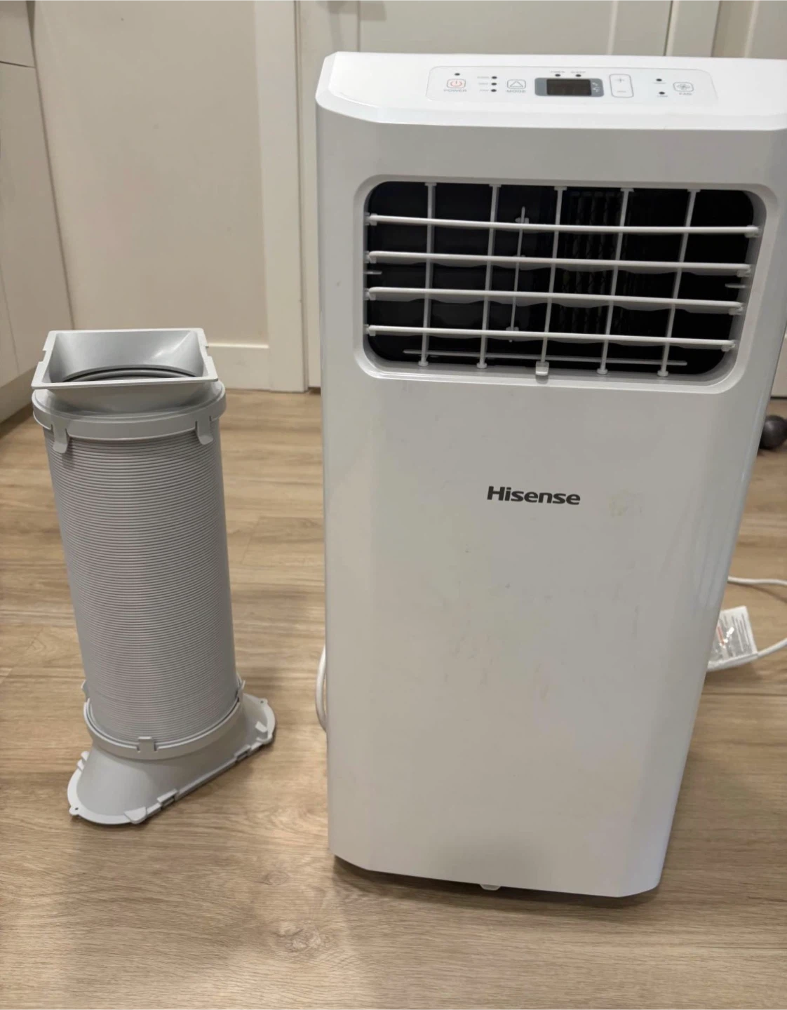Hisense Portable Air Conditioner - photo 2