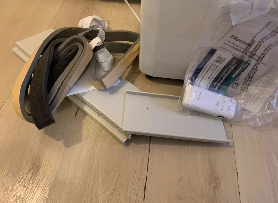 Hisense Portable Air Conditioner - photo 3