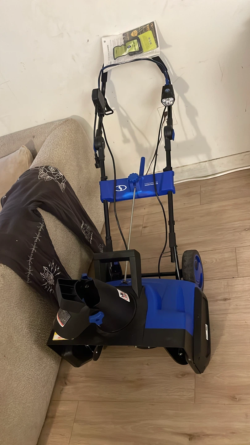 Sun Joe Electric Snow Thrower - photo 5
