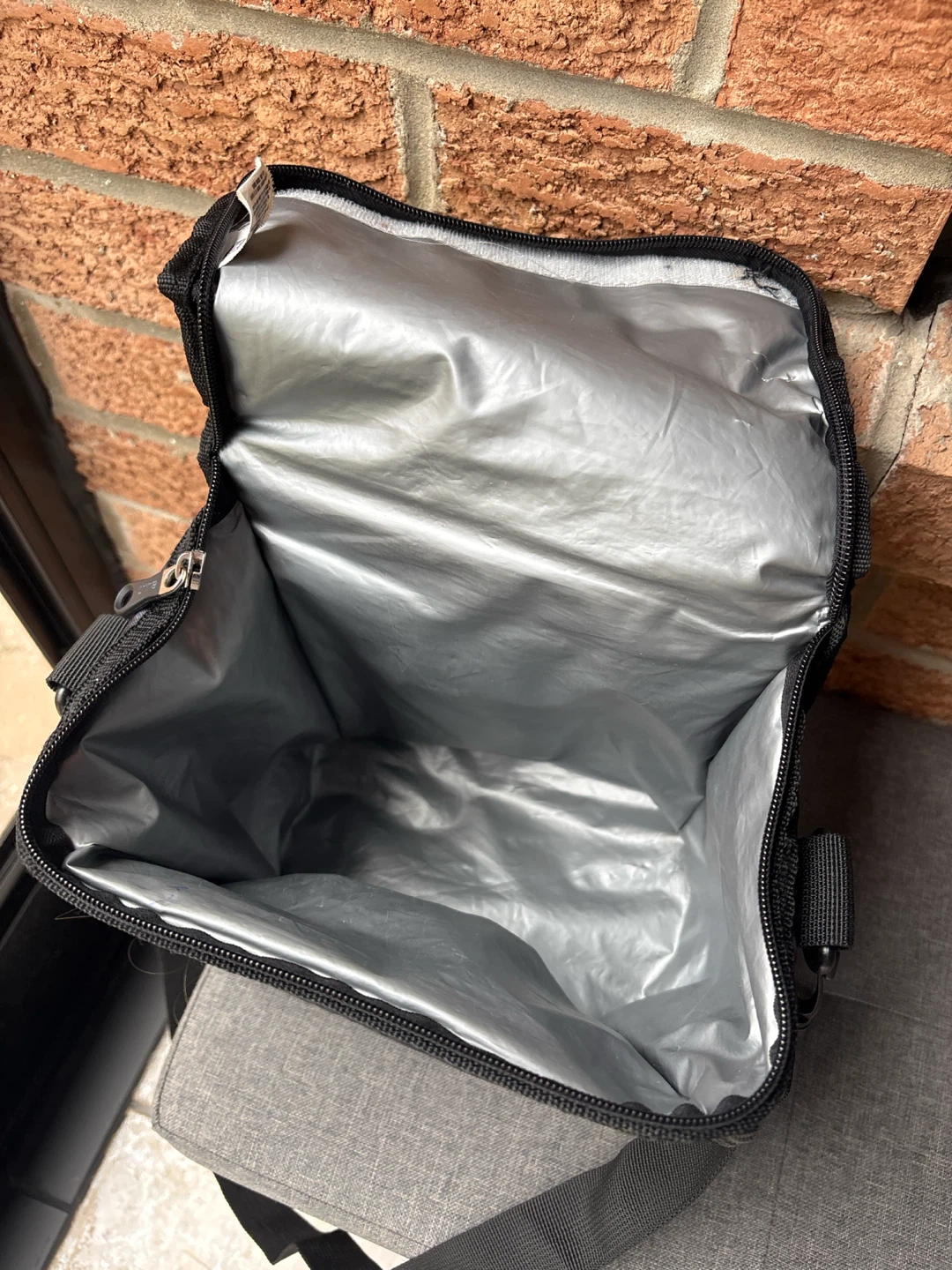 BUILT Insulated Lunch Bag - Broken Zipper - photo 2