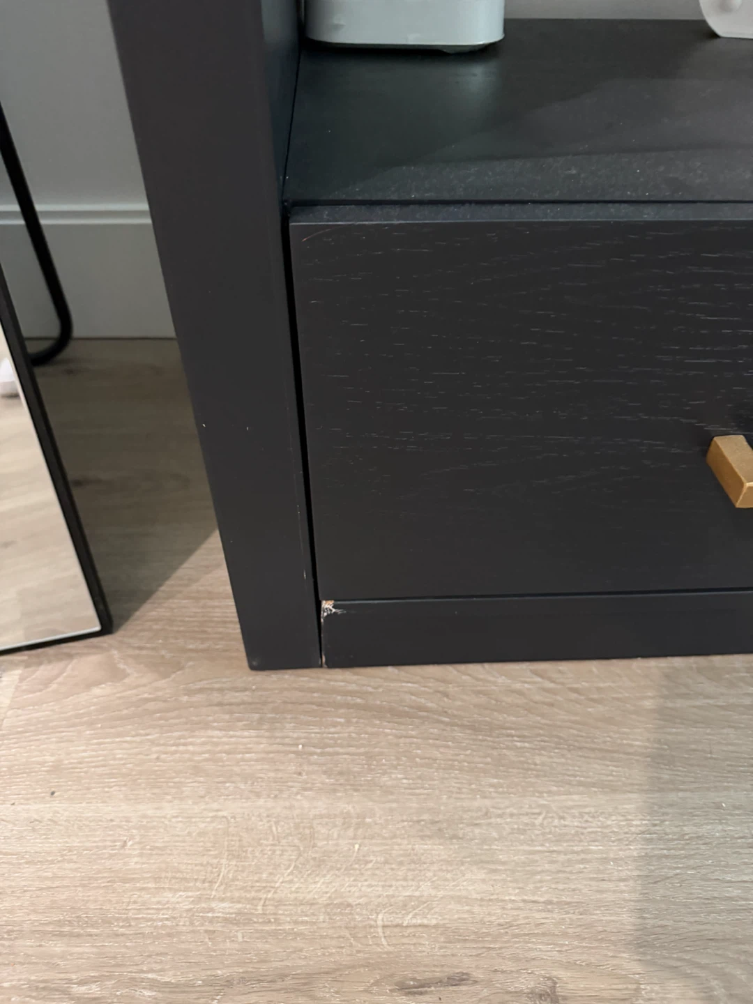 Zechariah Stylish Storage TV Stand - photo 3