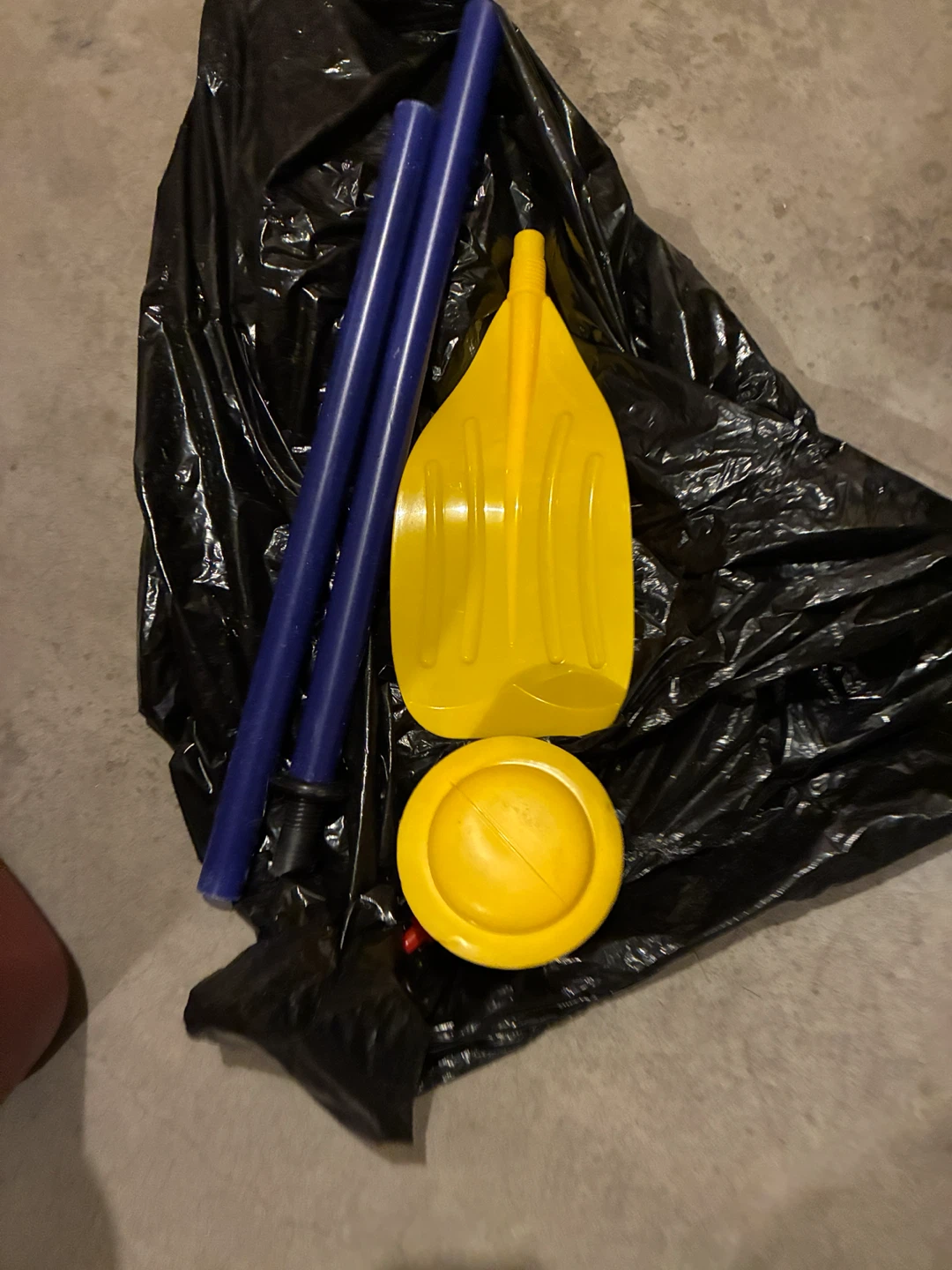 Intex Explorer 200 Boat Set with Oars and Pump - photo 3