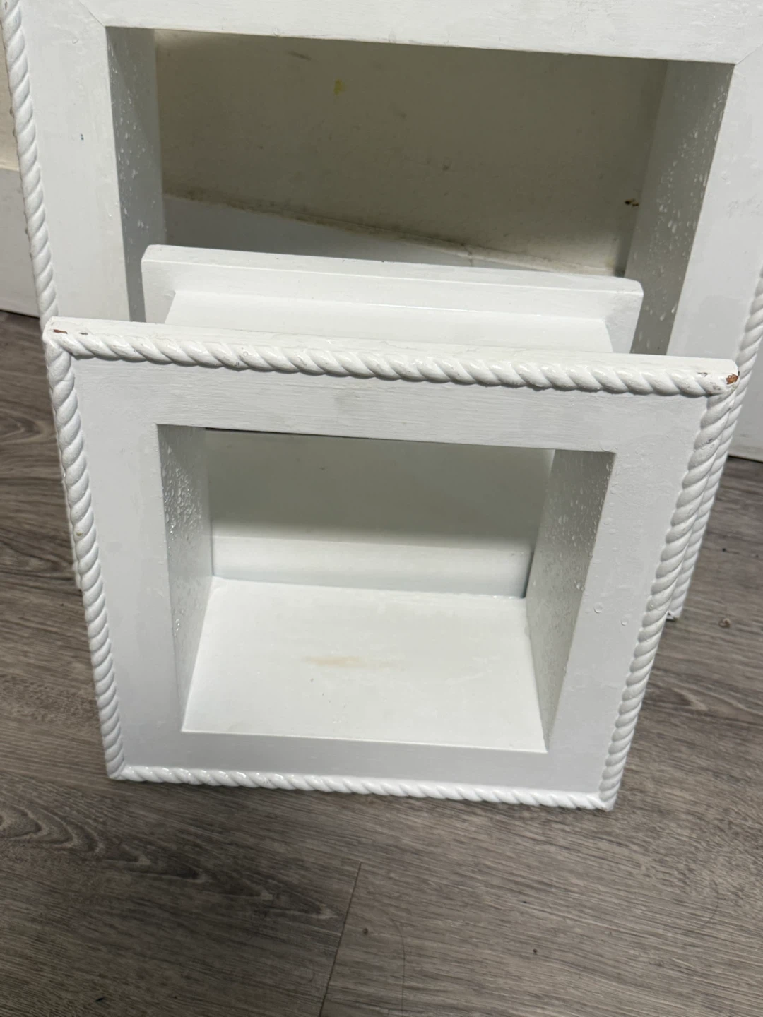 White Square Display Shelf - photo 2