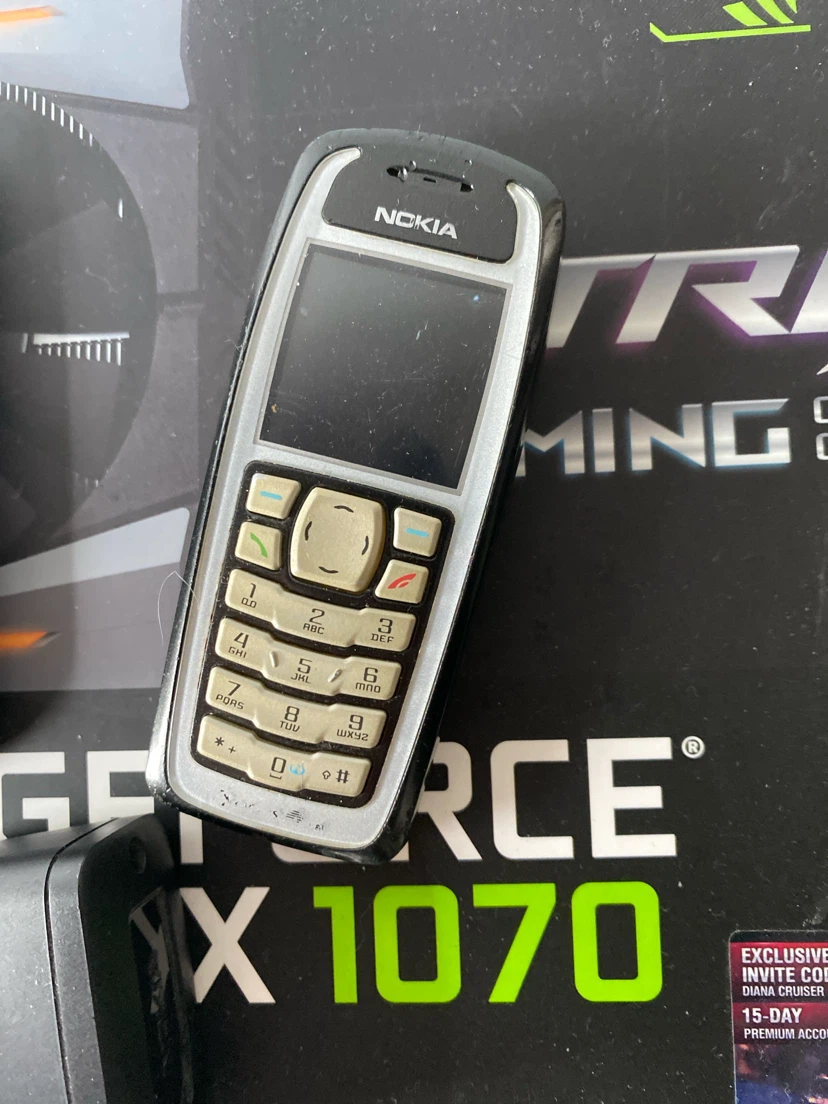 Lot of 3 Nokia Feature Phones - photo 4