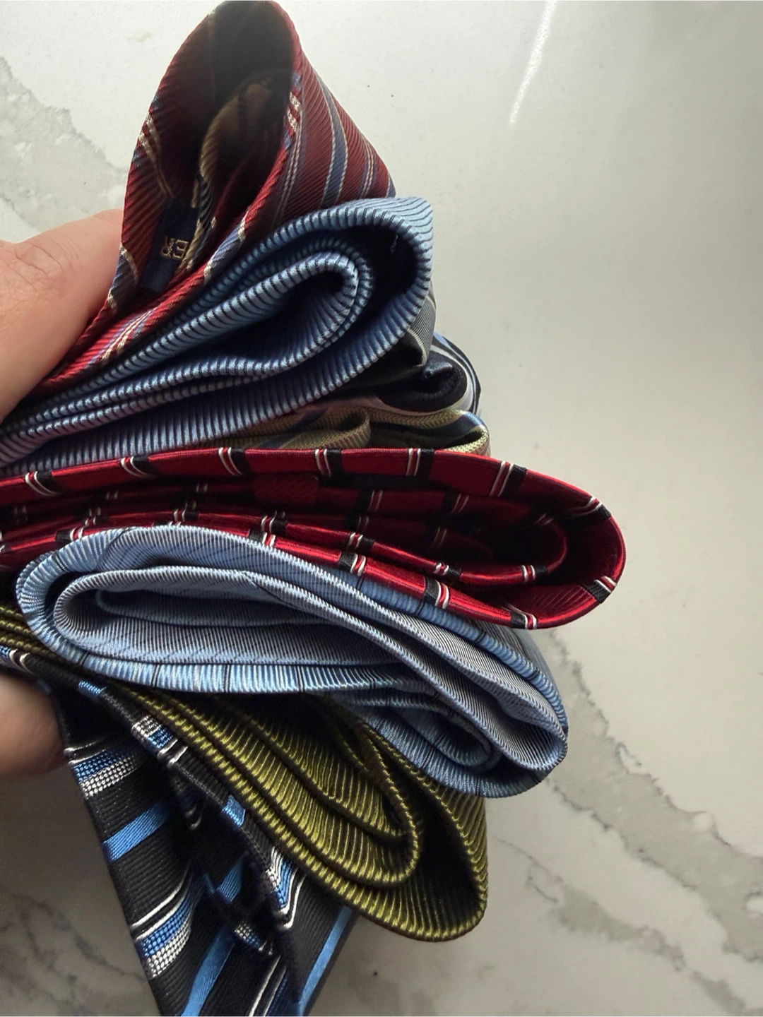 Bundle of 9 Men's Ties - J.A. Bank, Nautica, Banana Republic - photo 2