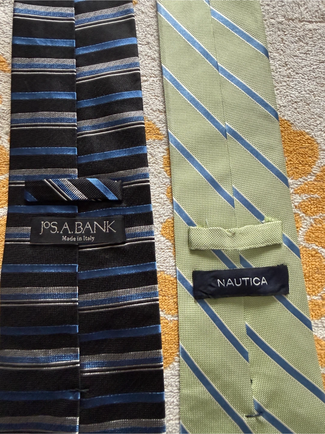 Bundle of 9 Men's Ties - J.A. Bank, Nautica, Banana Republic - photo 5