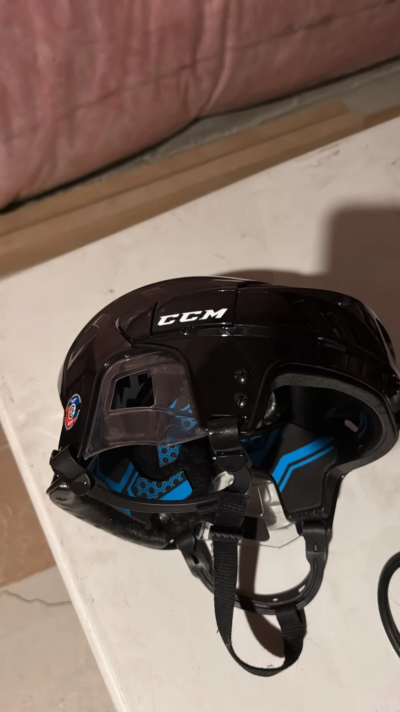 CCM Hockey Helmet XT93 - photo 3