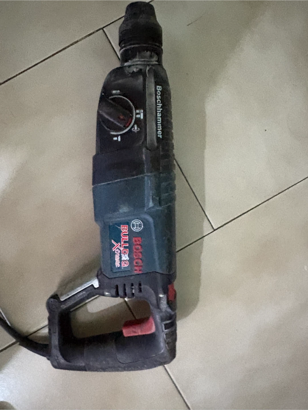 Bosch Bulldog Xtreme Rotary Hammer Drill - photo 2