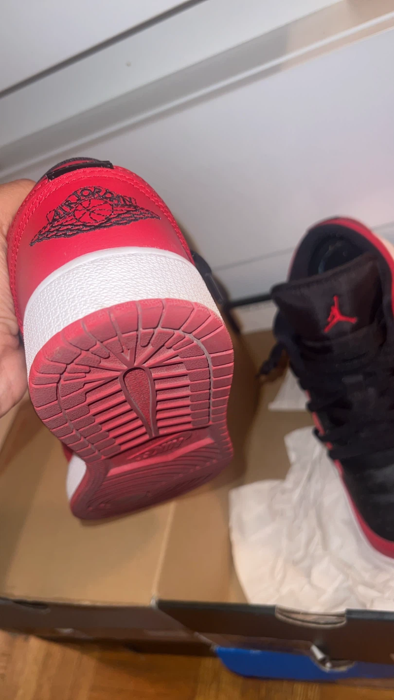 Nike Air Jordan 1 Mid (GS) Sneakers - photo 4
