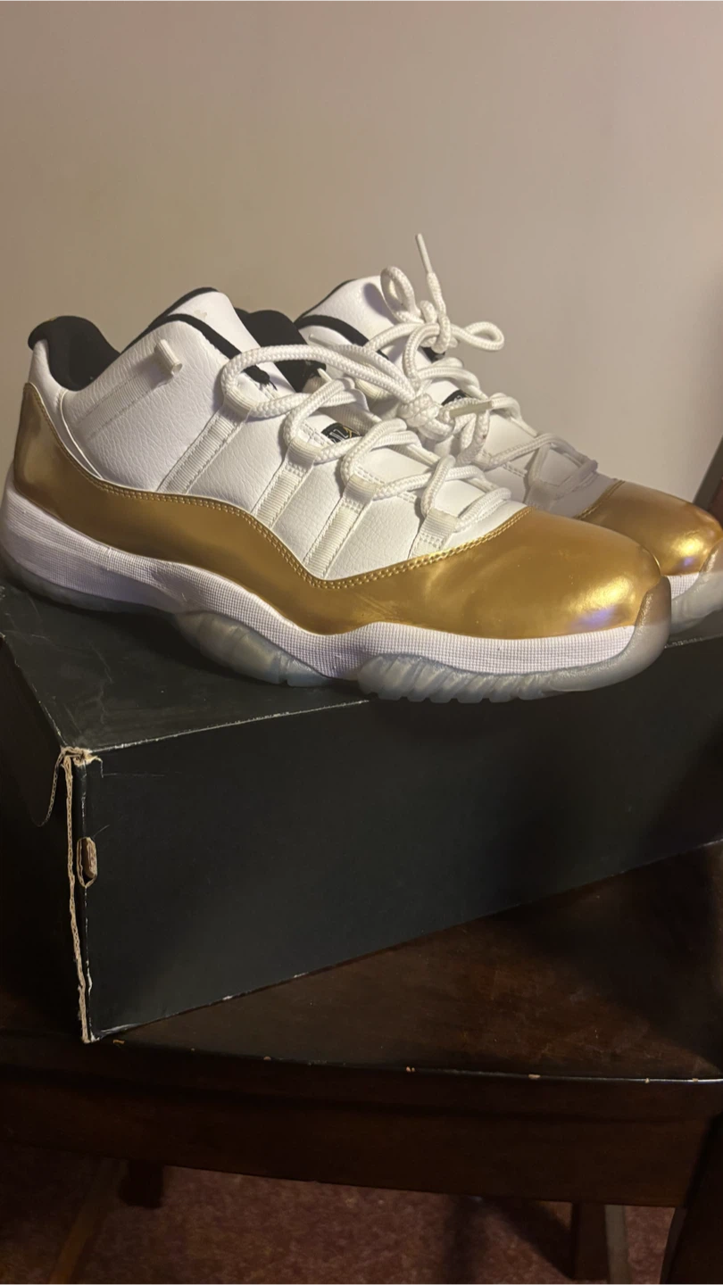 Air Jordan 11 Low White Gold - photo 2