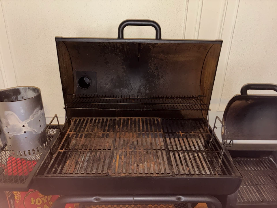 Char-Griller Smokin' Champ Charcoal Grill and Smoker - photo 5