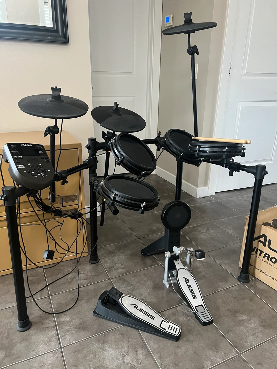 Alesis Nitro Mesh Kit Eight-Piece Electronic Drum Kit - photo 5