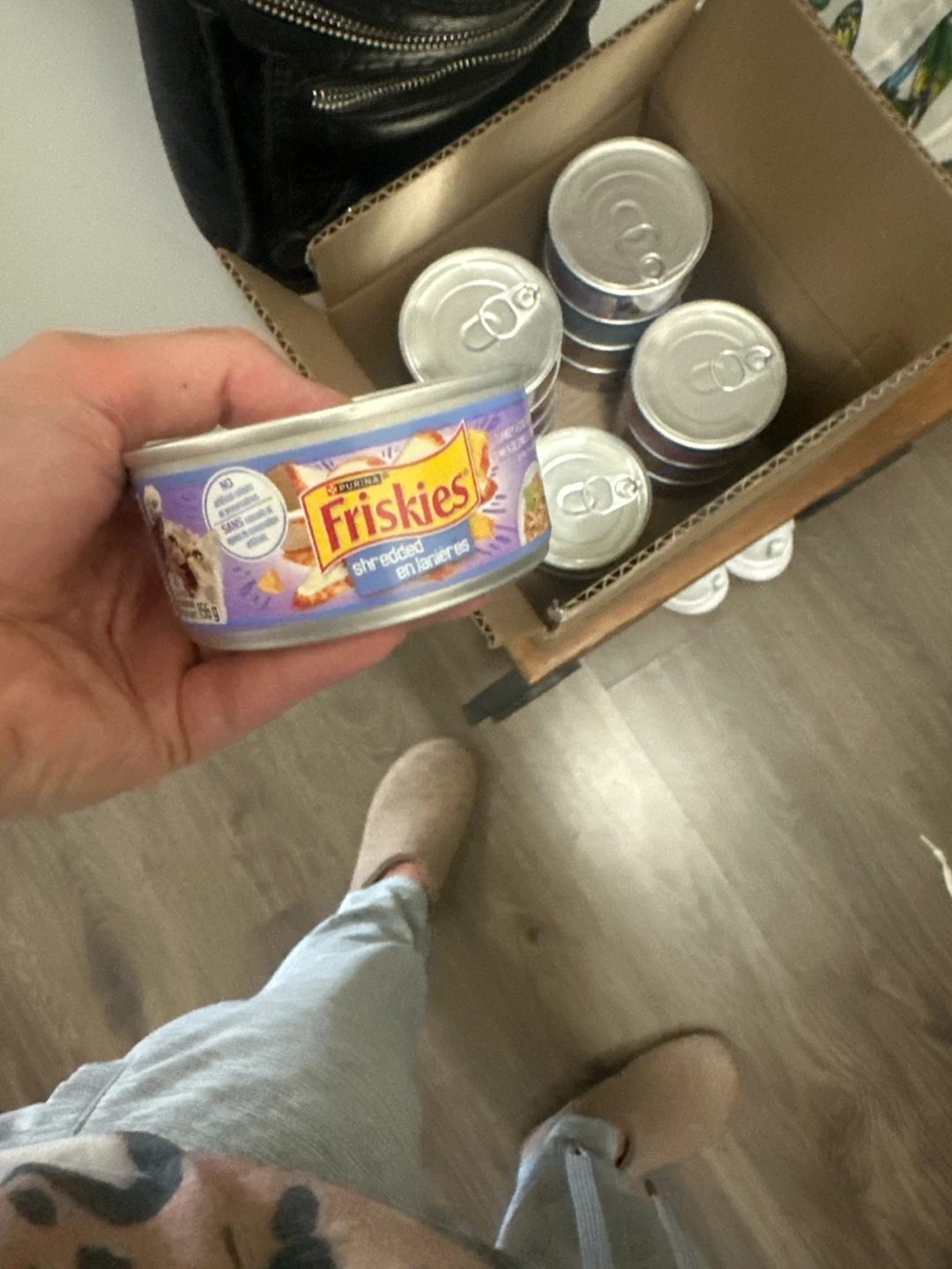 Friskies Shredded Cat Food (14x 5.5 oz cans)