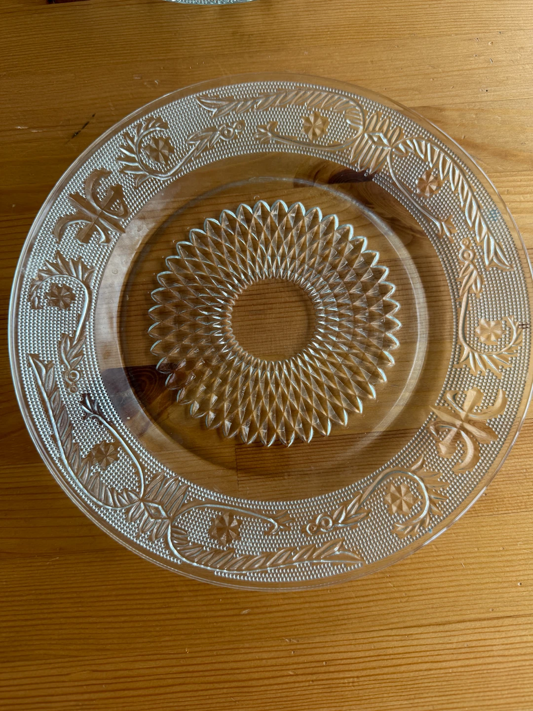 Clear Glass Decorative Plate - photo 3