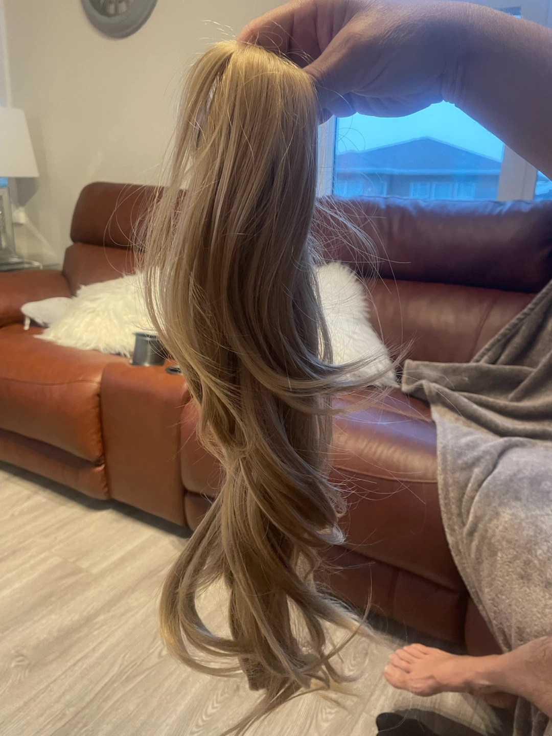 Brand new 18 inch brown and Blonde Claw Clip Ponytail Extension