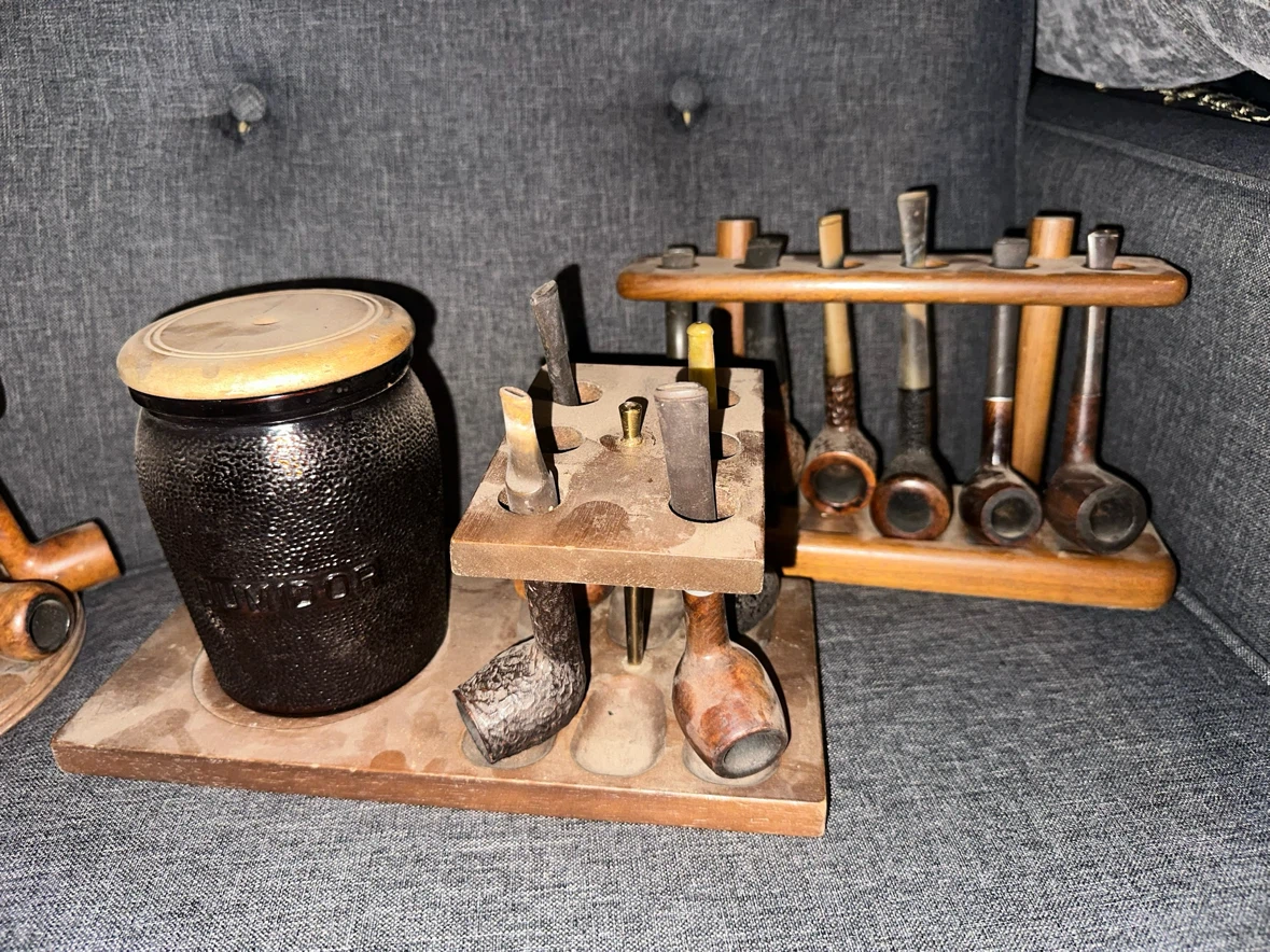 24 Old Pipes with Holders and Humidors - photo 3